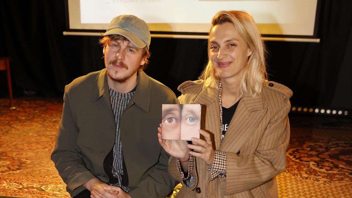 Po duze sklouznul František až k nám. Bára Poláková je trojnásobnou maminkou. S partnerem ukázali první rodinné fotky