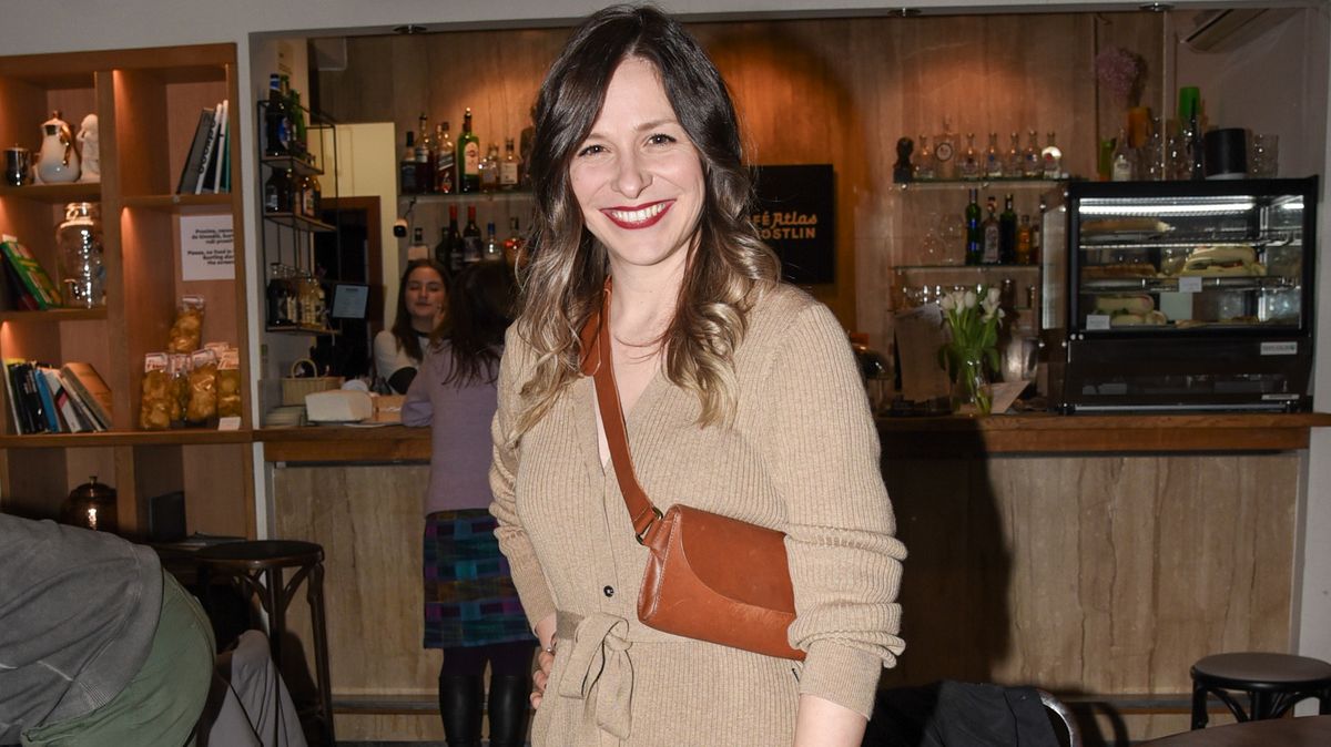 Z princezny je maminka: Takhle vypadá herečka Veronika Khek Kubařová tři měsíce po porodu