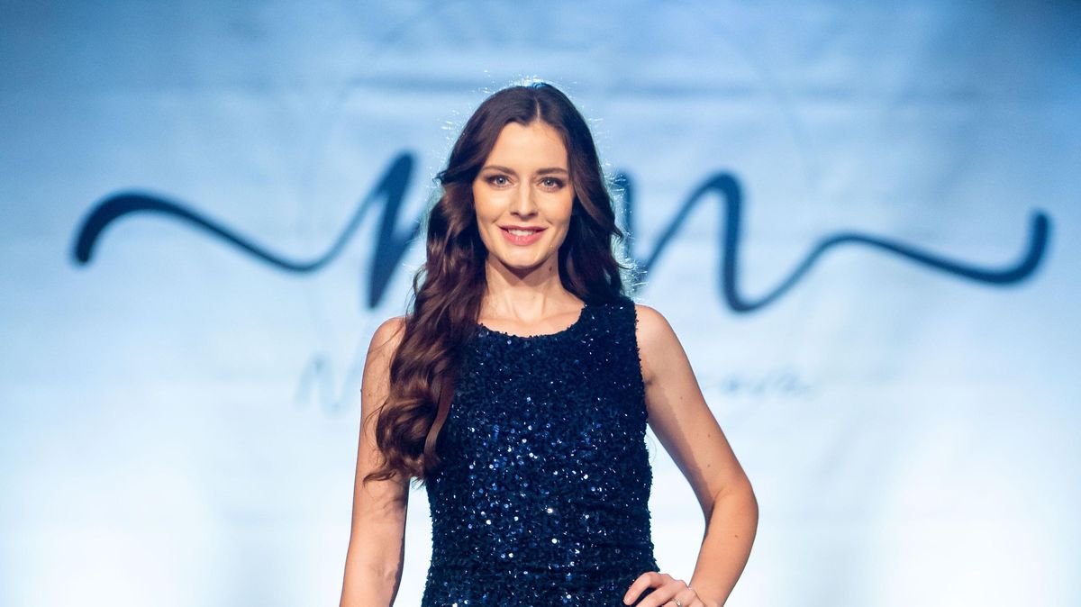 Po letech se ukázala na mole: Bývalá Miss a žena hvězdy Sparty Tereza Kadeřábková se pochlubila i druhou dcerkou