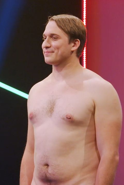 Nahatý Matěj měl v pikantní seznamce pestrý výběr: Svlékli se muž, dámy i žena v procesu tranzice. A svázali se provazy!