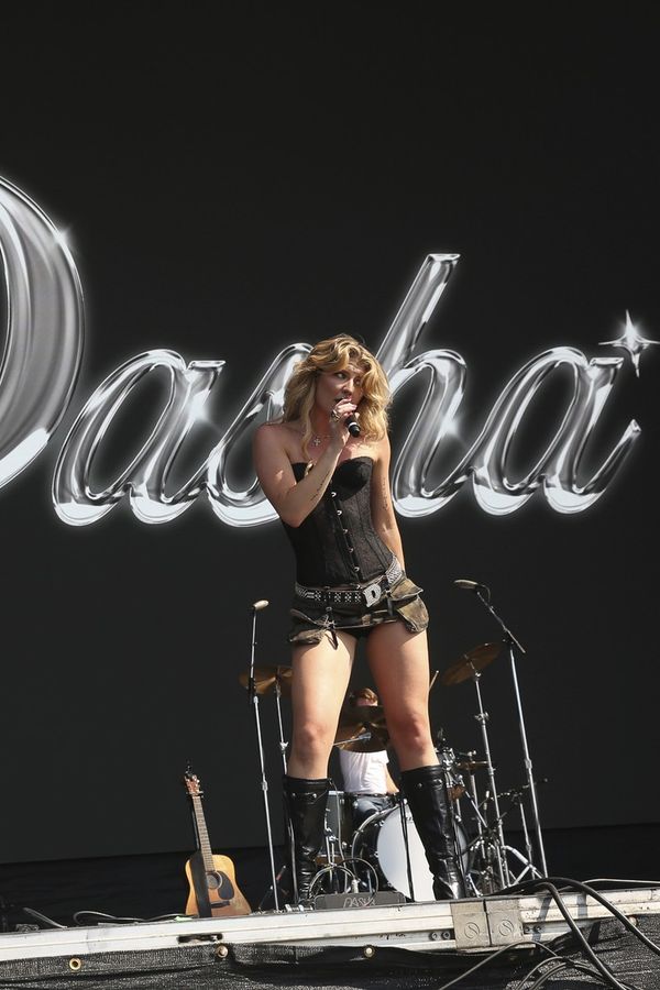 Zpěvačka Dasha zažívá neuvěřitelnou jízdu: Její hit má už přes miliardu streamů! - fotka 1/1