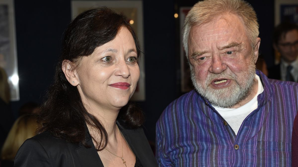 Manželka Jana Březinová ho podvedla s Vinklářem, pak se vrátila. Zdeněk Dušek (83) žil i s Alenou Mihulovou