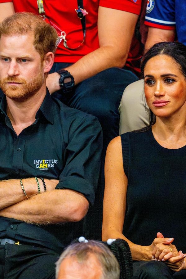 Když se nedaří, vytáhnou děti. Meghan a Harry pod palbou hejtů po rodinné akci. Vévodkyni se vysmáli i kvůli vaření - fotka 1/1