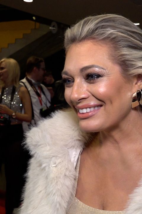 Pařbu až do noci měla v plánu a podle toho se oblékla: Lucie Borhyová se na Slavících svěřila i s pěveckými ambicemi