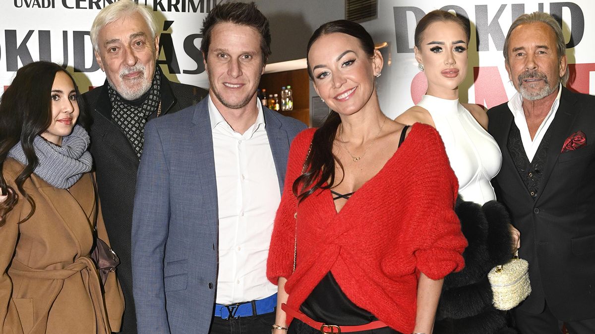 Leo Beránek s o 37 let mladší láskou, Rosák s krásnou vnučkou a Agáta s manželem. Kdo další dorazil na premiéru?