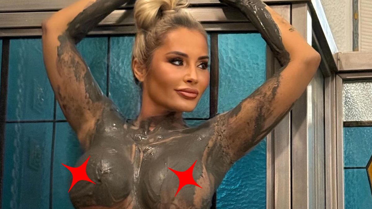 Lenka Dragounová tasila své obří vnady! Kompletně nahé tělo zakryla jen bahnem