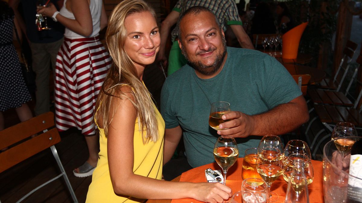 Chybíš mi tak, že mě až bolí dýchat. Nikola Hezucká 4 měsíce po smrti manžela sdílela dojemnou vzpomínku na Patrika