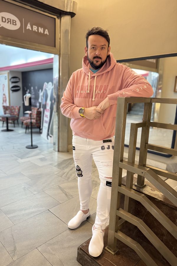 Vážil neuvěřitelných 225 kilo! Herec a zpěvák se konečně dostal pod stokilovou hranici - fotka 1/1