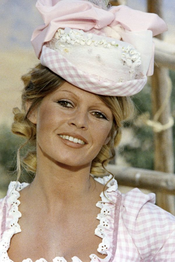 Smutná zpráva z Francie. Zemřela Brigitte Bardot - fotka 1/1