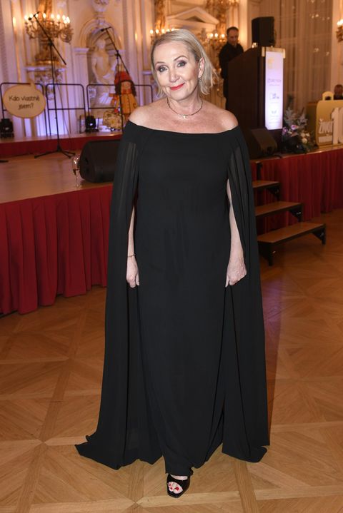 Pořídila si nové šaty a pořádně se plácla přes kapsu: Slevu na to, že jsem Basiková, mi nikde nedají, říká zpěvačka