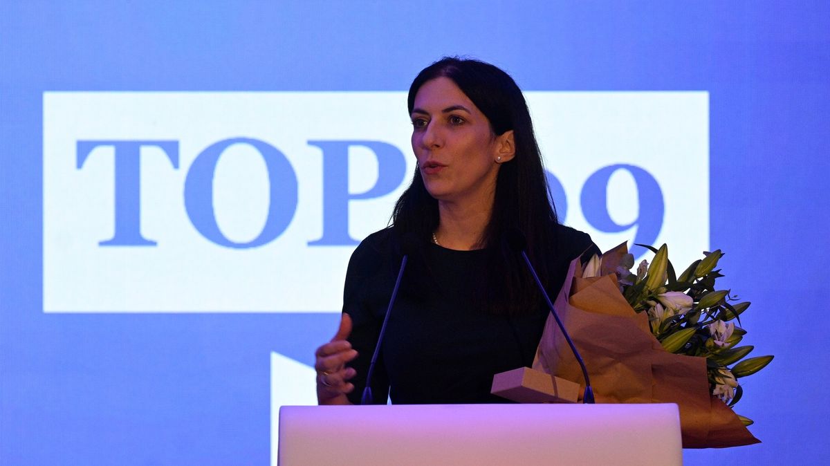 Markéta Pekarová Adamová se postavila s vínem na svah a fanoušci šílí: Moc vám to sluší, vraťte se, vzkázali jí