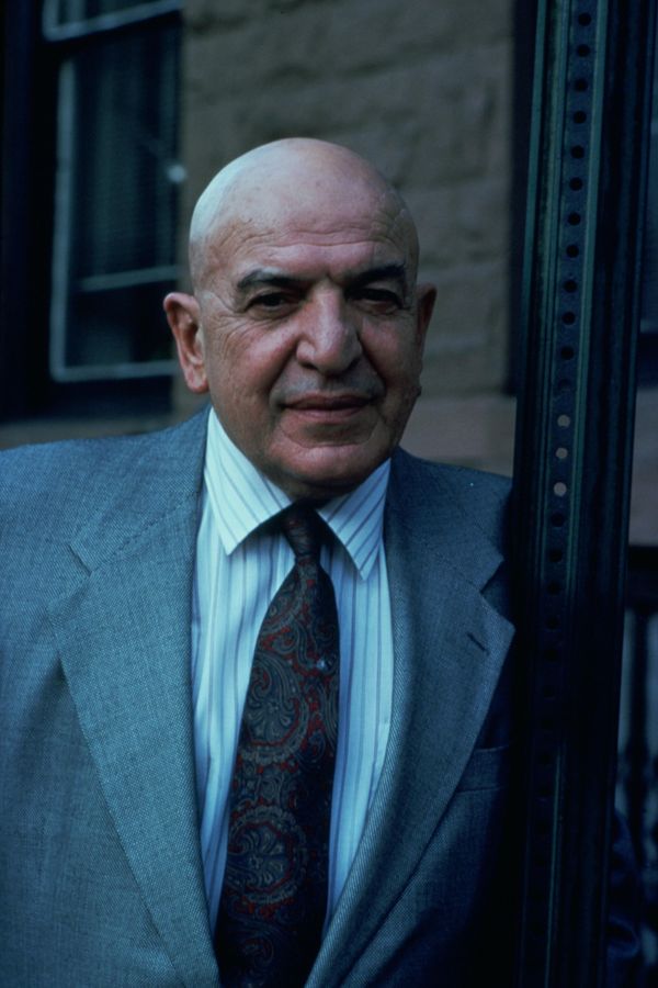 Holá hlava byla jeho poznávacím znamením. Vlasy inspektor Kojak shodil kvůli úplně jiné roli - fotka 1/1