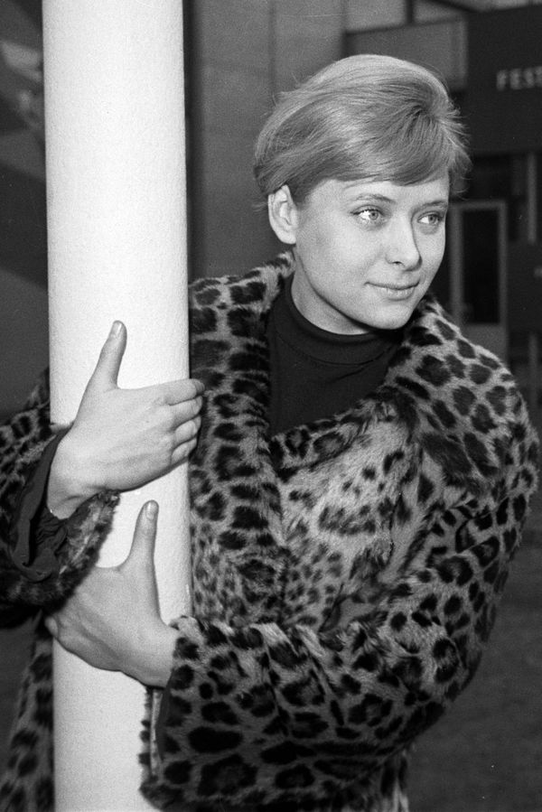 Vražedná choroba ji nezabila, ale připravila o životní roli. Miriam Hynková (†77) vzala nevěrného manžela na milost - fotka 1/1