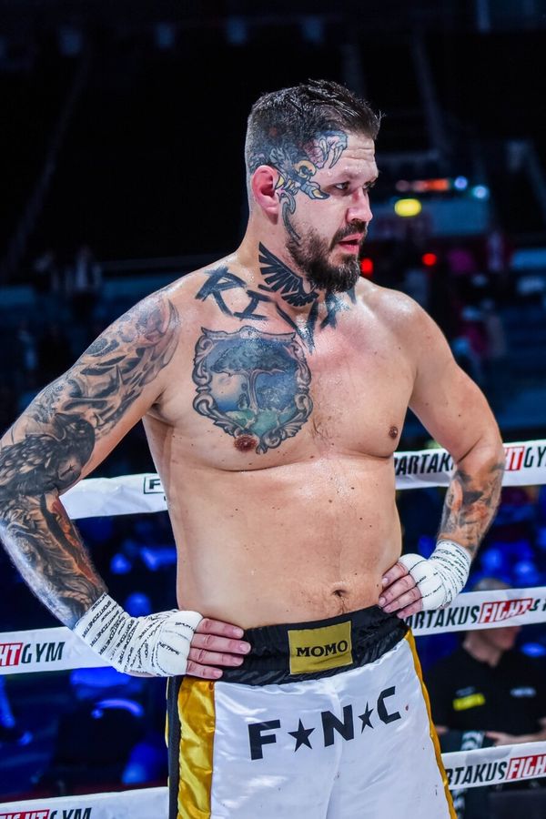 Mám nádor na mozku. Oblíbený slovenský rapper Momo se svěřil s vážnou diagnózou - fotka 1/1