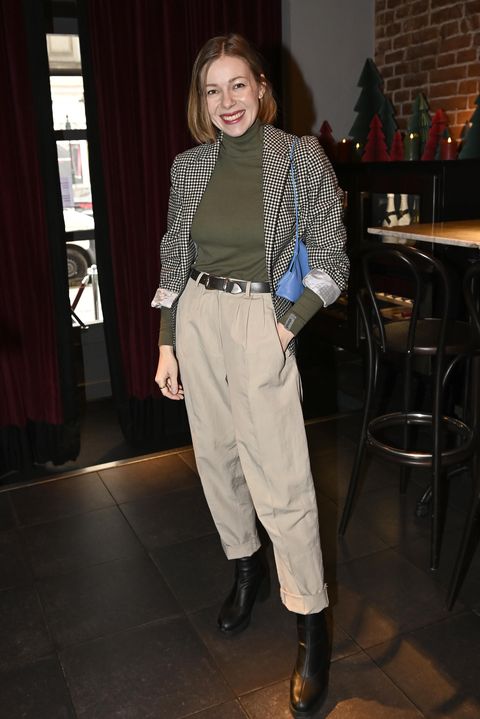 Rok po porodu je tak štíhlá, že se obléká v dětském: Hvězda Táty v nesnázích upřednostnila mateřskou roli před prací