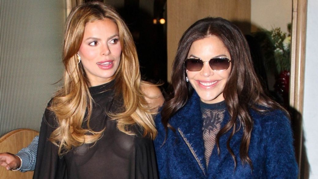 Ňadra Brooks Nader vám nedají spát: Blesky prosvítily její blůzku a fotografové se mohli ucvakat