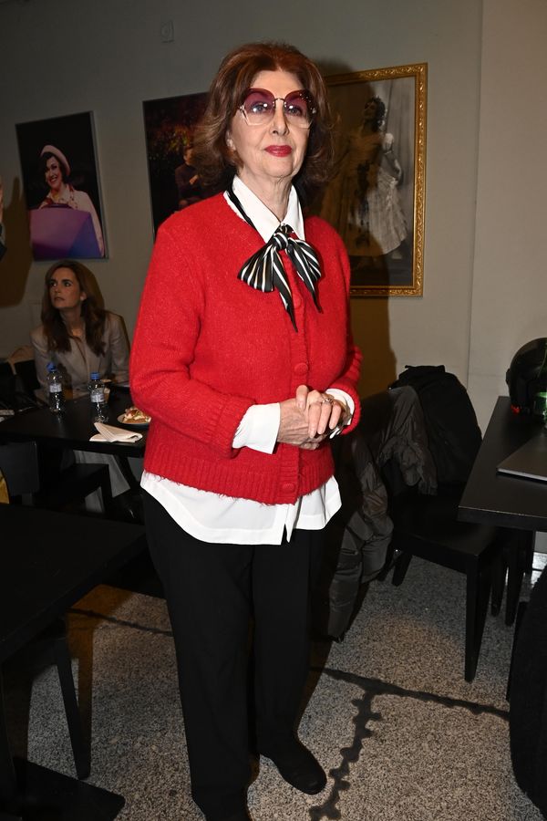 Pár měsíců před osmdesátkou těžký zápal plic! Saskia Burešová skončila v nemocnici. Byla v ohrožení života - fotka 1/1