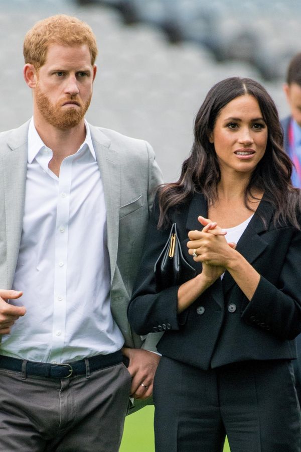 Kate a William zveřejnili vánoční pohlednici, Meghan a Harry druhý den přišli s vlastním překvapením. A dost to schytali - fotka 1/1
