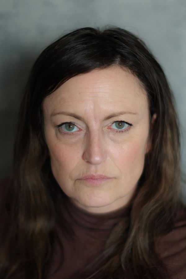 Claire Brosseau (48) se rozhodla pro asistovanou sebevraždu. Před kamerou rozdávala smích, ale jediné její přání je zemřít - fotka 1/1