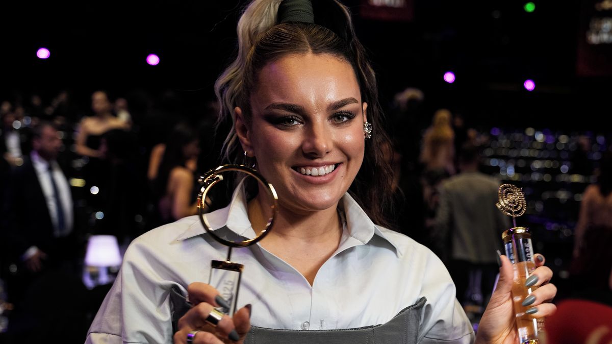 666 a úterý, které je Brnem týdne: Ewa Farna se bojí, že přecenila své síly. Varovné signály nebere na lehkou váhu