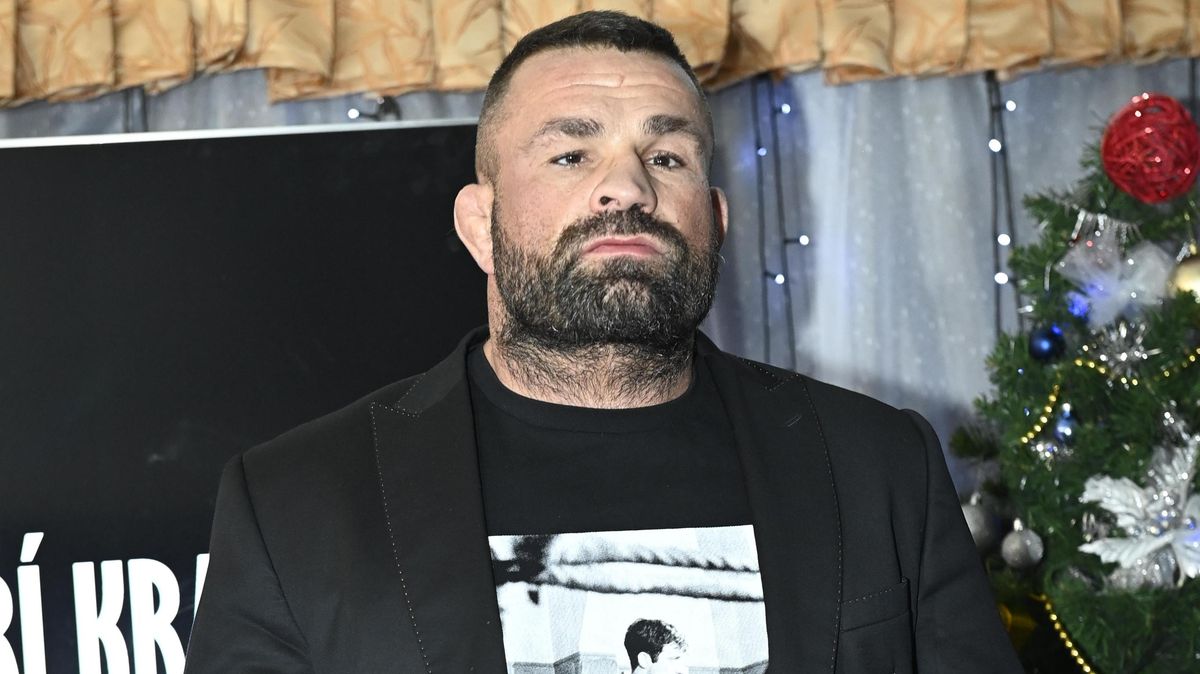 Vémola lítá v dalším maléru: Úřady mu hrozí zabavením lvice! Obdržel tučnou pokutu kvůli neprokázání původu