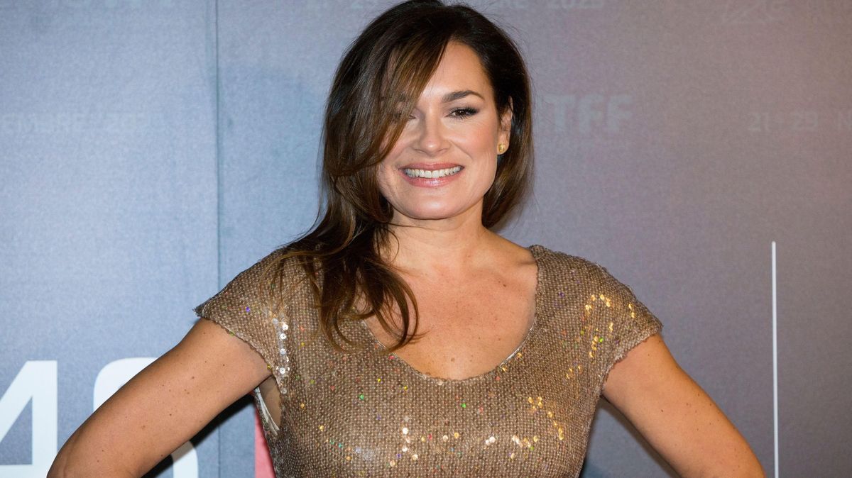 Alena Šeredová se dmula pýchou. Nejstarší syn Louis slavil osmnáctiny. Nechyběla ani rozkošná dcerka s šibalským úsměvem