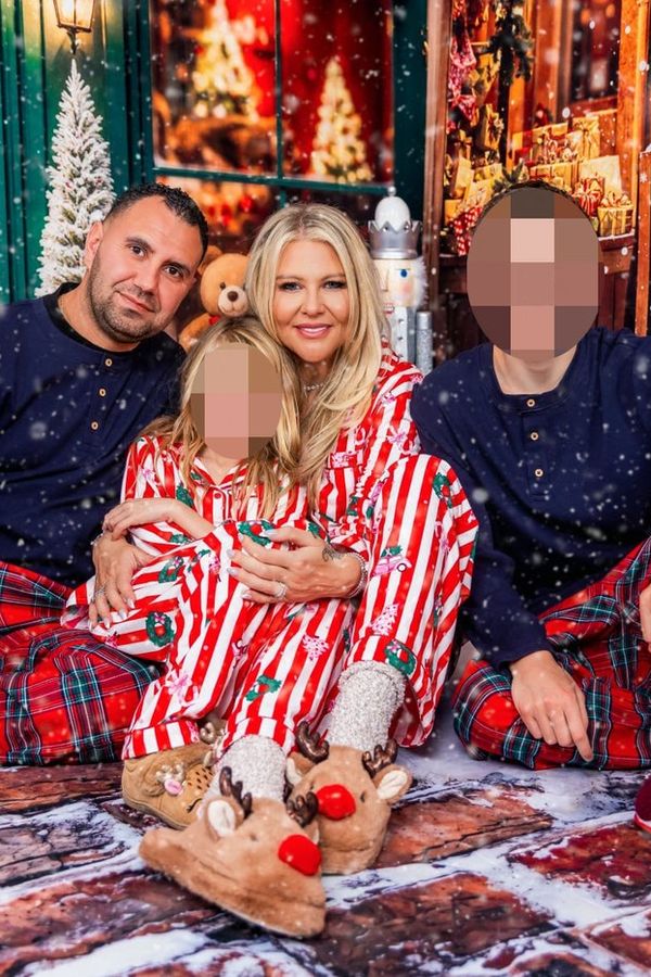 Opilá matka rozmlátila vánoční stromeček. Dnes slaví s dětmi ty nejkouzelnější svátky bez závislostí - fotka 1/1