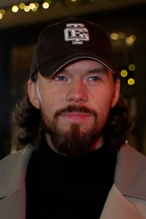 K Vánocům si nadělil berle: Hložek podstoupil plánovanou operaci, první koncert až v březnu