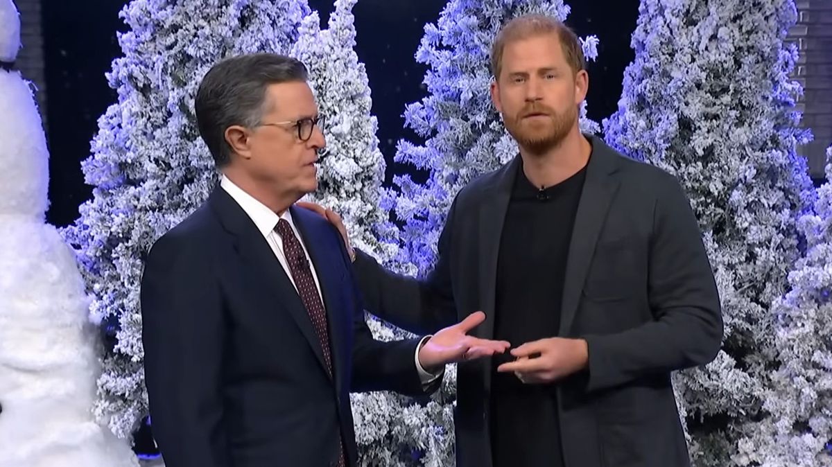 Tentokrát ani nepotřeboval Meghan. Harry se totálně ztrapnil v televizní show. Vrať se domů, břídile, volají lidé