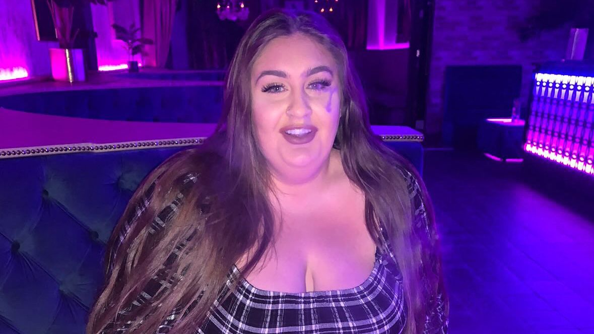 Ženě vážící 158 kilo lékaři řekli, že nikdy nebude mít děti. Zhubla přes polovinu své váhy a je k nepoznání