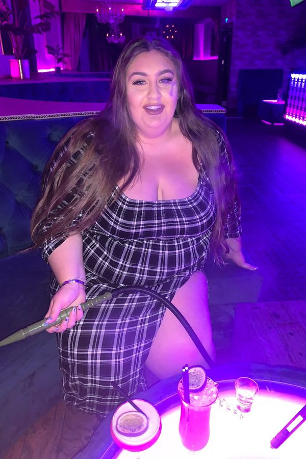 Ženě vážící 158 kilo lékaři řekli, že nikdy nebude mít děti. Zhubla přes polovinu své váhy a je k nepoznání  - fotka 1/1