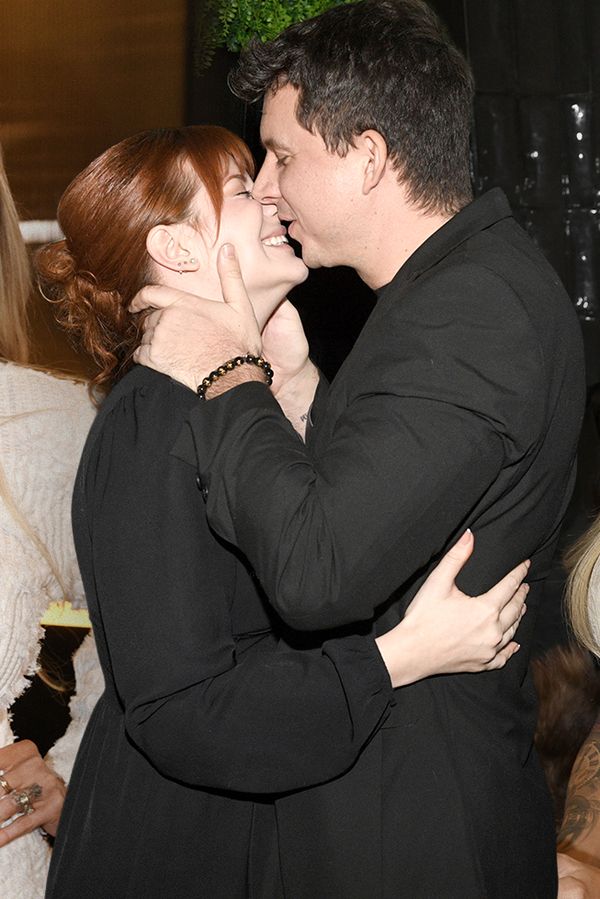 Jako proměněná Lela Vémola, vášeň Kašáka s Bláhovou i vražedný dekolt! Pražský mejdan plný hvězd - fotka 1/1