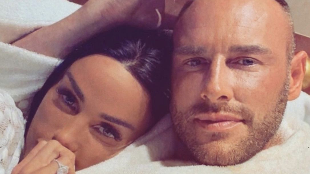 Tak to je síla! Nového manžela Katie Price prý našli na webu jako eskort za 28 tisíc za hodinu