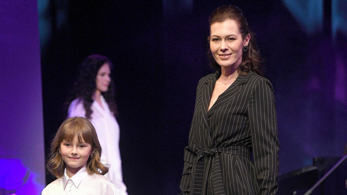 Osmiletá dcera Jany Doleželové poprvé na přehlídkovém mole. Podívejte se, jak jí to slušelo