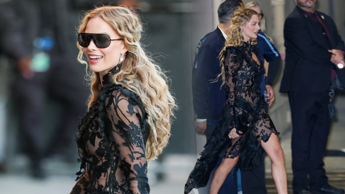 Nahé šaty neodkládá ani v zimě: Margot Robbie nakráčela do studia v průsvitné krajce s květy na těch správných místech