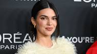 Dolů spadly i kalhotky: Svlečená Kendall Jenner šla s kůží na trh. Takhle prý tráví neděle