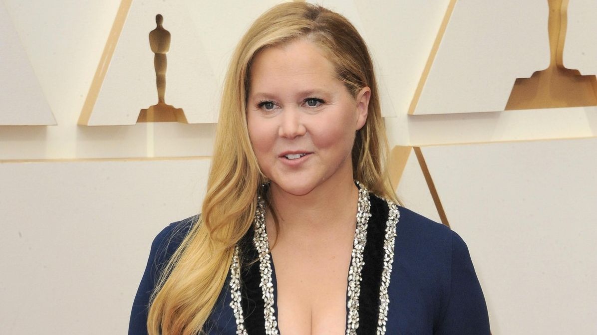 To je tak smutné. Proč to ženy dělají? Amy Schumer se dočkala smršti hejtů na svoje fotky v bikinách po zhubnutí