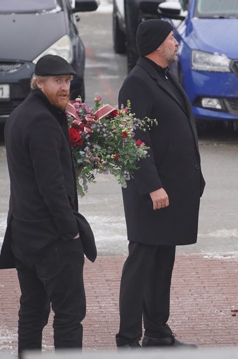 Rodina a přátelé se loučí s Pavlem Nečasem (†59). Přišla exmanželka, hvězda Ulice Zuzana Vejvodová i slavní hokejisté