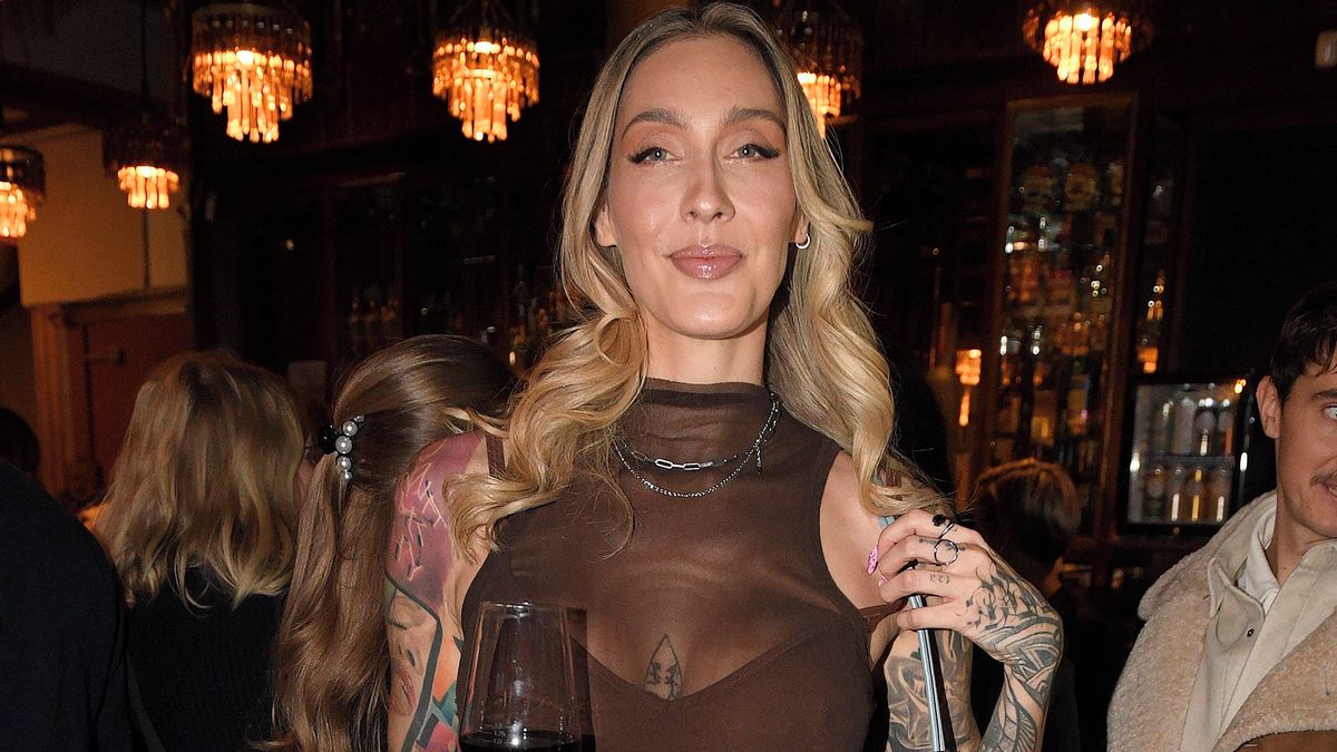 Pořád nejsem ve své kůži, svěřila se fanouškům Kundosaki: 11 měsíců po porodu se stále sžívá s mateřskou rolí