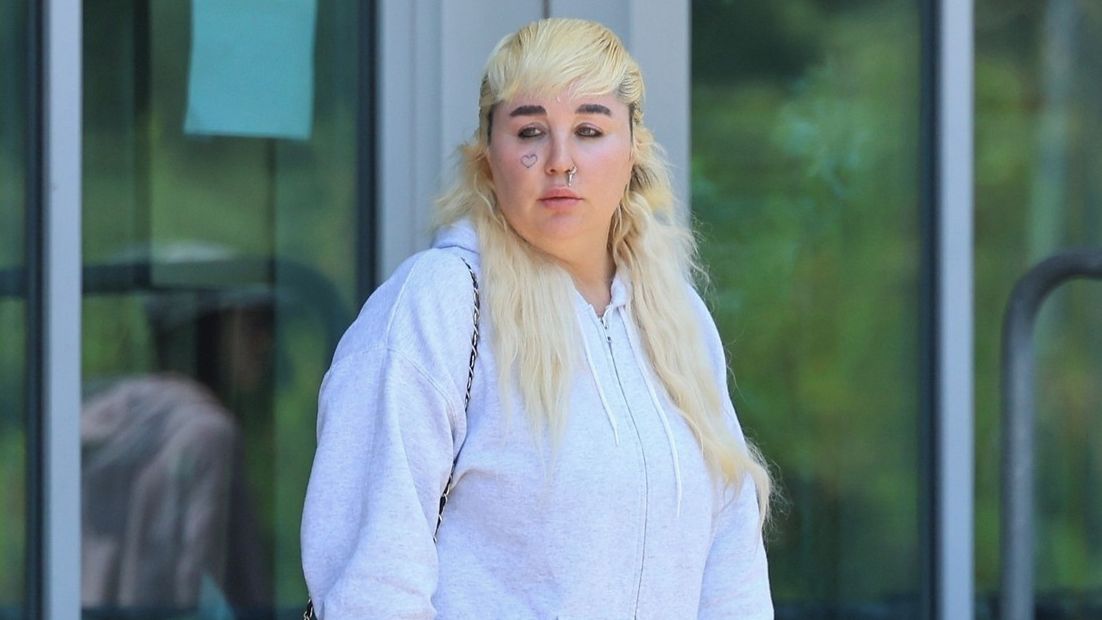 Vypadáš tak úžasně! Amanda Bynes se po dlouhé době ukázala fanouškům. Prý si konečně začíná být podobná