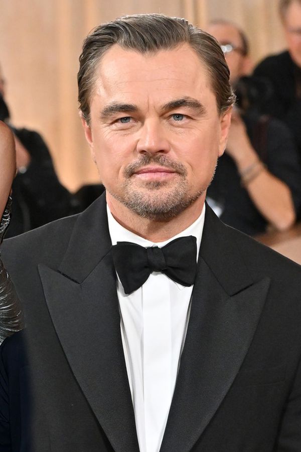 Leo DiCaprio pobláznil celý svět tím, co udělal na Zlatých glóbech, když se vypnuly kamery. Je tak úžasný, šílí fanynky - fotka 1/1