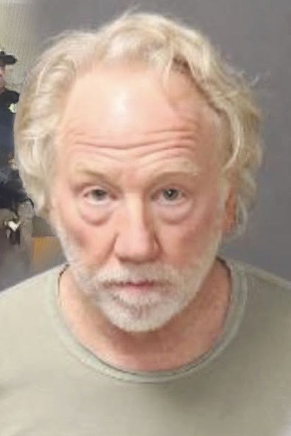 Seriálová hvězda Timothy Busfield stanul před soudem kvůli zneužívání dětí! - fotka 1/1