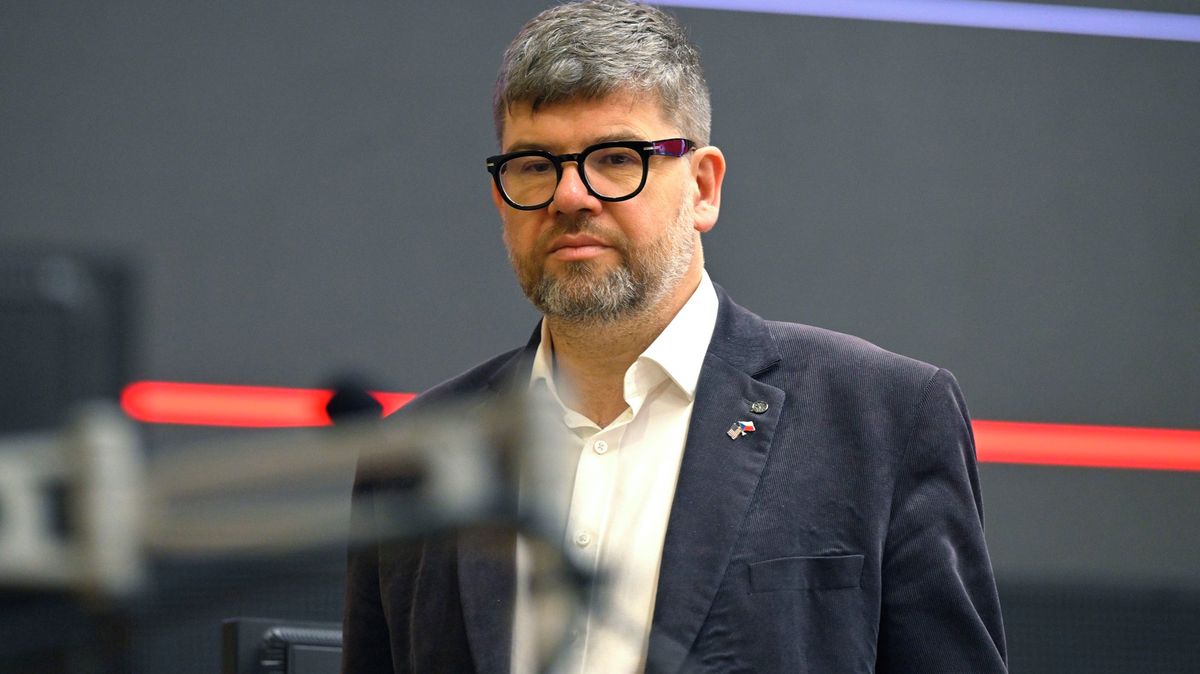 Česko prohrálo, zvítězili kolaboranti, hřímal Jiří Pospíšil. Místo potlesku a palců nahoru přišla krutá nálož