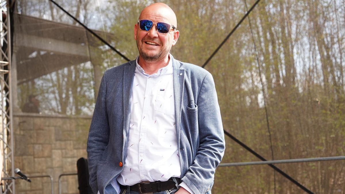 Ještě v pondělí zářil Nečas v divadle: Hrál parádně, vzpomínají lidé. Není to blbej vtip? nevěřila jeho úmrtí kolegyně