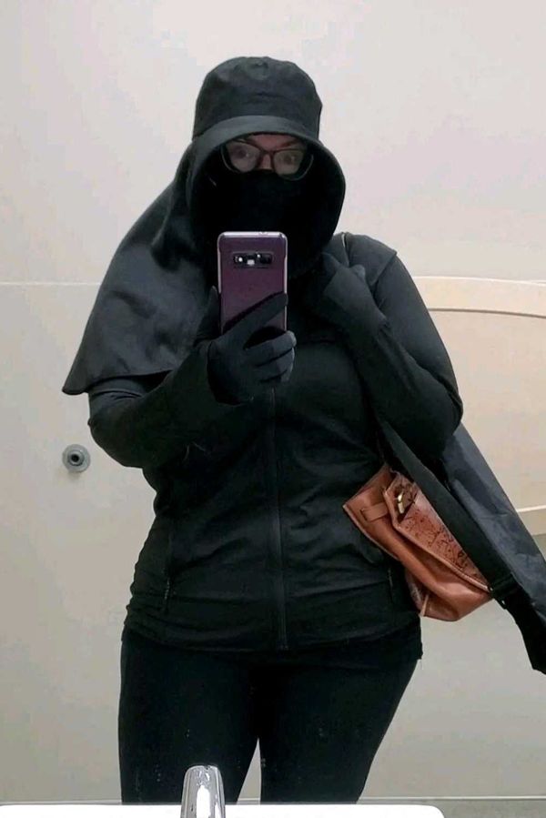 Pouhá minuta na slunci ji může zabít. Ženě s vzácným syndromem přezdívají upírka  - fotka 1/1