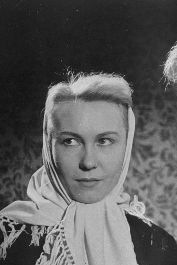 Manžel jí zahýbal ve jménu vlasti. Jarmila Krulišová Vítězslava Vejražku přesto milovala, měli spolu tři děti - fotka 1/1