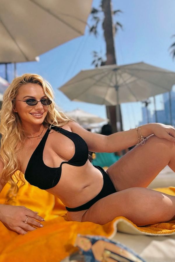 Profesionální společnice řekla, jak pozná, že je klient ženatý: Tohle pány spolehlivě prozradí - fotka 1/1