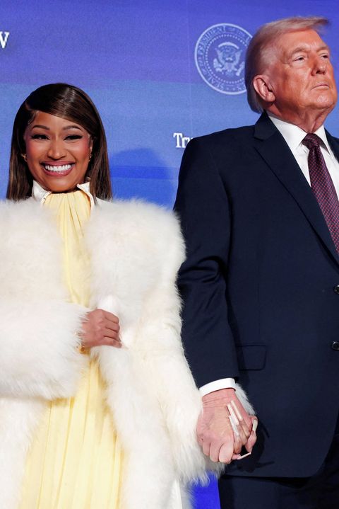 VIDEO: Pařáty Nicky Minaj v dlani Donalda Trumpa. Čím víc hejtů dostávám, tím silnější to je, tvrdí