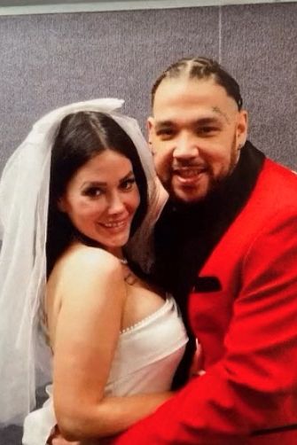 „Jsem manželka vězně na doživotí,“ říká Kanaďanka, která prozradila, jak se z toho nezbláznit - fotka 1/1