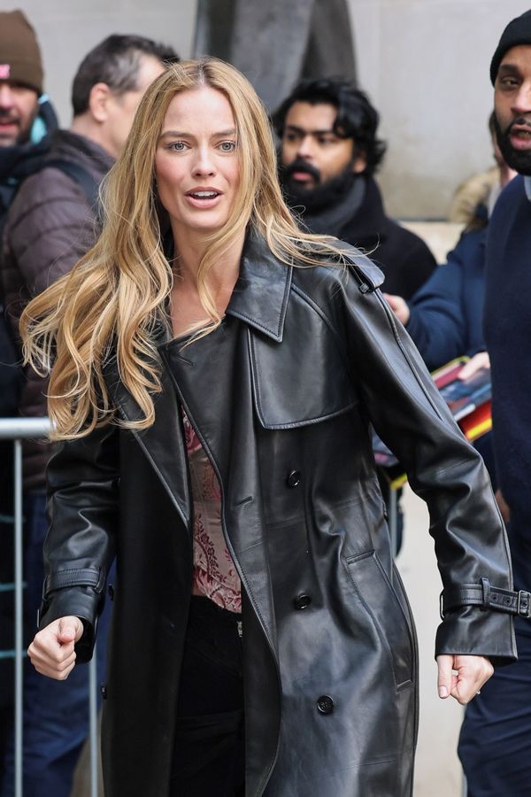 Prosím, jen to ne! Nejkrásnější žena světa Margot Robbie ukázala křivky, ale vyděsila lidi svým modelem  - fotka 1/1